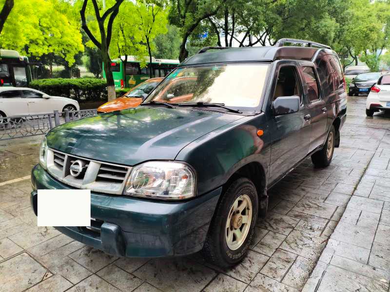 出售尼桑NP300小型普通客車