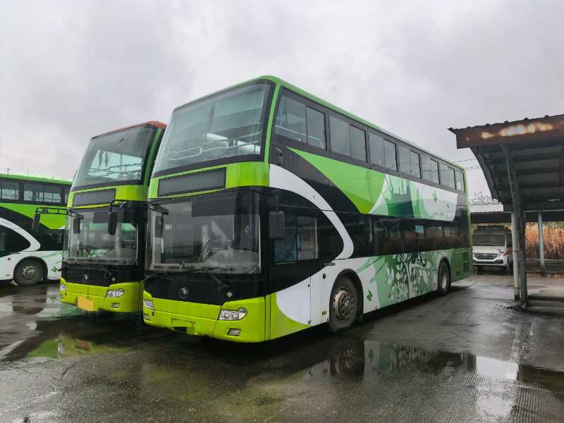2015年7月上牌一批70/69座出口國(guó)五天然氣LNG宇通雙層公交