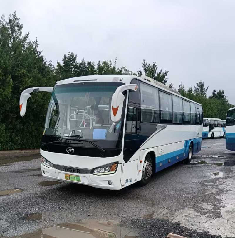 2021年9月上牌同款多臺(tái)北方配置有公告48座海格6111營(yíng)運(yùn)車