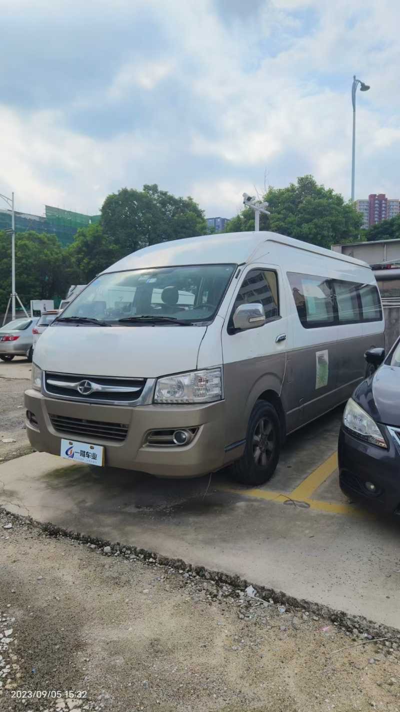 2016年12月 國五11座柴油大馬九龍商務(wù)旅游車