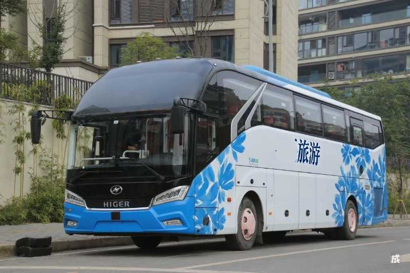 2021年8月上牌國六38座2+1海格6127帶液緩氣囊旅游車