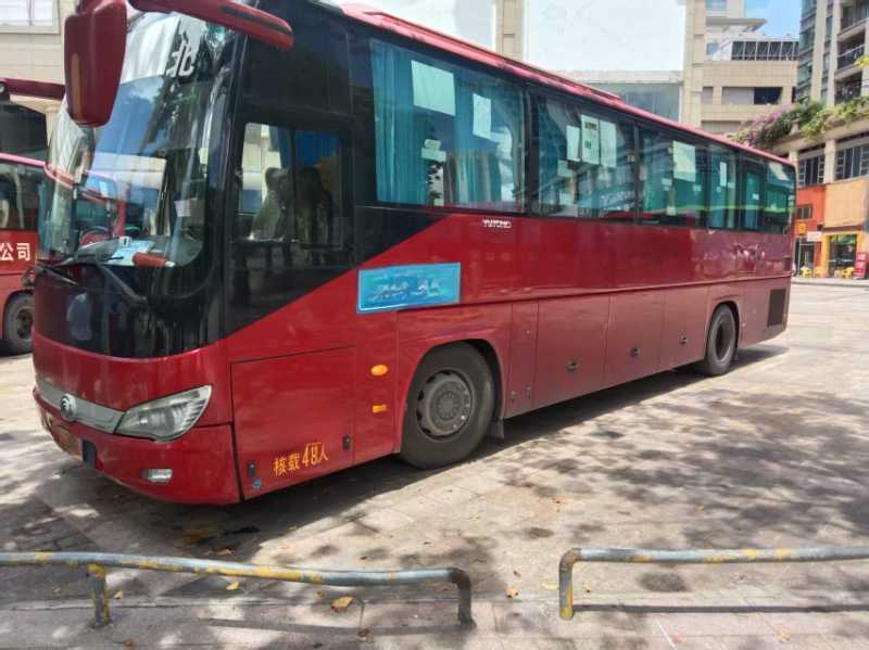 2019年9月上牌國(guó)五48座宇通6119有中門營(yíng)運(yùn)車