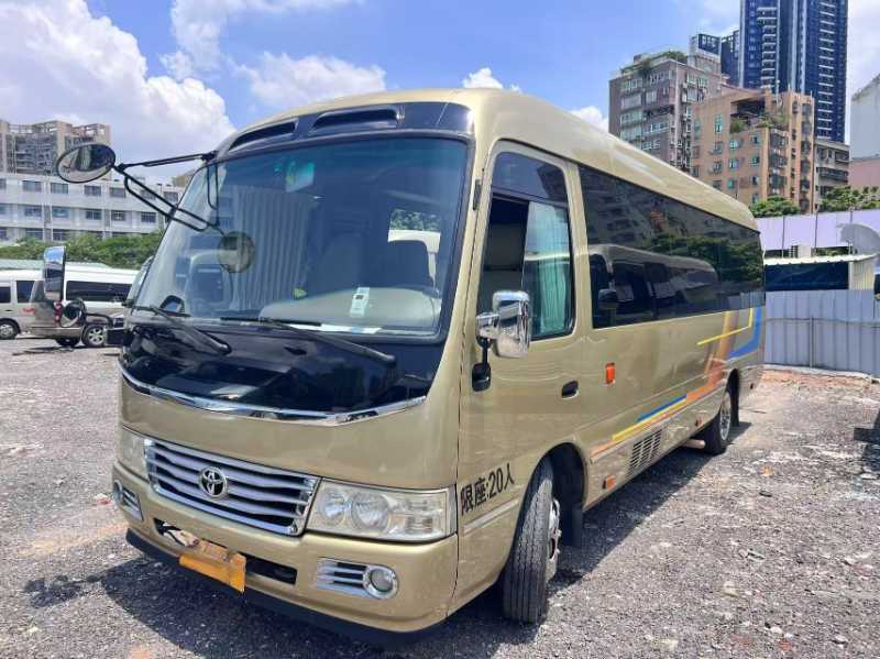 2012年10月 兩臺(tái)粵牌豪華版20座汽油2.7非營運(yùn)考斯特