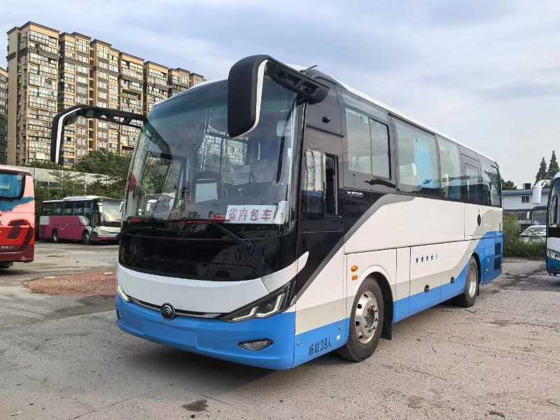 一批國(guó)六有公告39座宇通6907旅游車(chē)