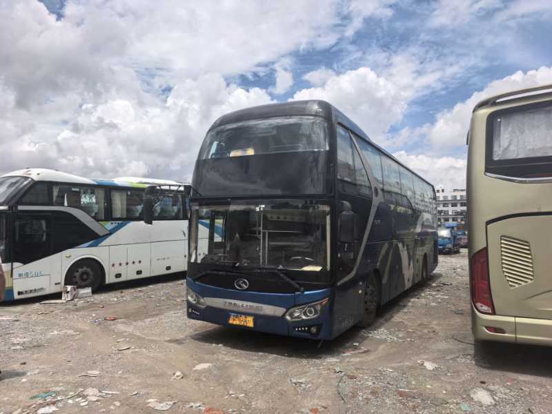 2016年7月上牌粵牌55座一層半國四金龍6119旅游車