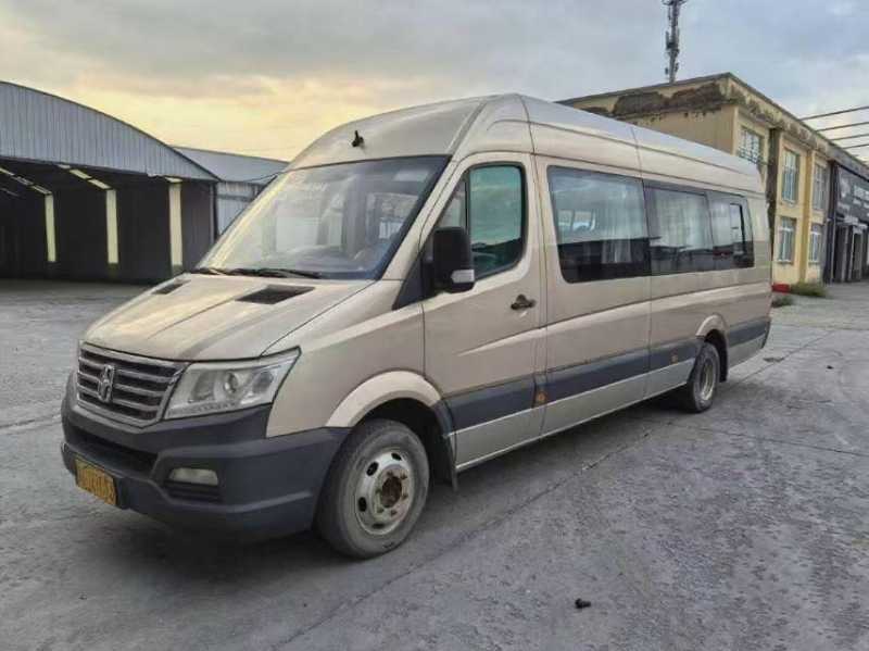 2018年9月 可提雙檔19座國五亞星營運車