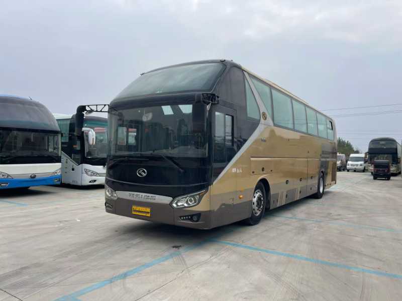 2016年6月上牌東北配50座雙門金龍6125國四旅游車