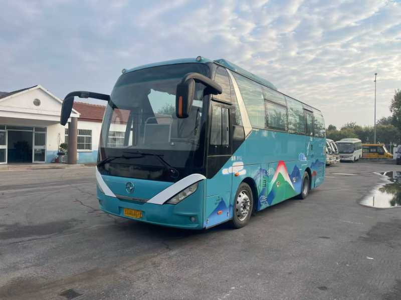 2018年6月上牌兩臺(tái)30座國五北方6900氣囊有暖氣營運(yùn)車