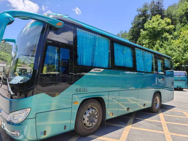 2021年1月上牌一批國五38座宇通6906旅游車