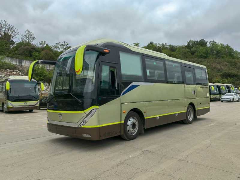 2024年4月上牌多臺(tái)國(guó)六有公告26座2+1中通6909氣囊旅游車(chē)