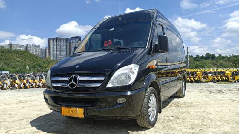 2014年9月上牌12座奔馳凌特中型非營運商務車