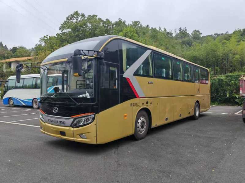 2025年5月上牌國六有公告司機睡鋪34座2+1旅游車