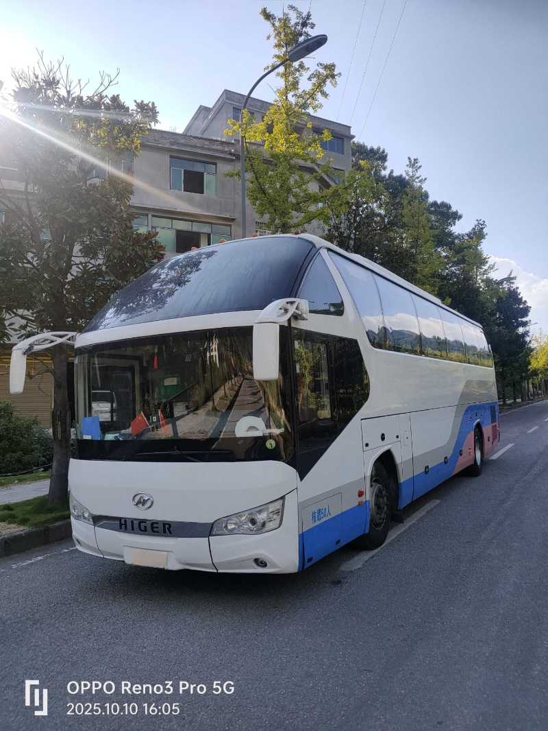 2018年1月上牌12米國五50座海格6122旅游車