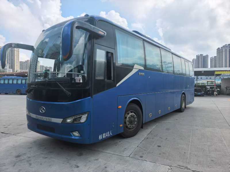 2022年3月上牌多臺(tái)48座金龍旅游電車