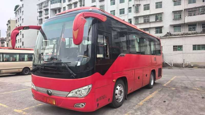 2018年8月上牌國五30座有緩速器暖氣宇通6816氣囊營運車