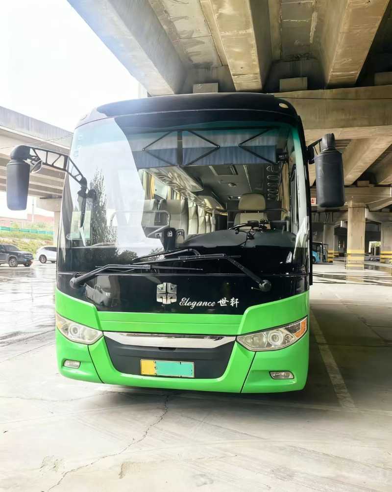 2018年9月上牌48座寧德時代中通6117營運電車