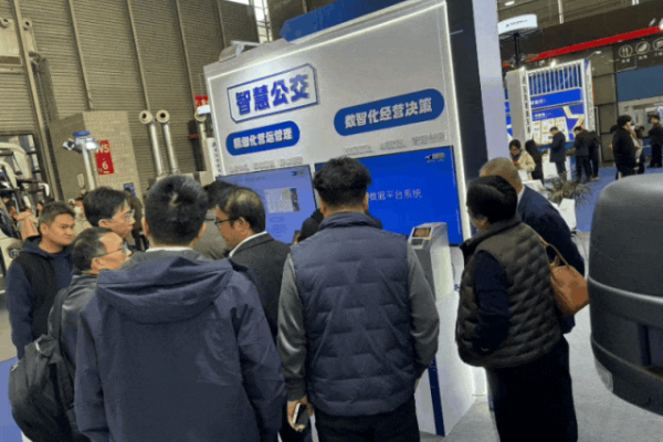 天邁科技 備受矚目 亮相2025上海國際客車展