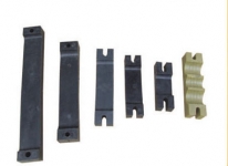 電動(dòng)客車夾線板