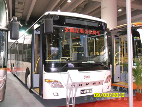 深圳巴士集團(tuán)采購(gòu)的安凱樣車