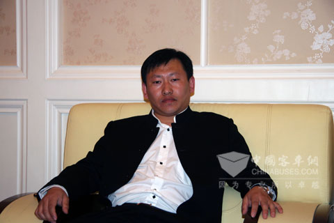 遼寧萬(wàn)豪平安客運(yùn)有限公司的劉炳旭董事長(zhǎng)接受專(zhuān)訪(fǎng)