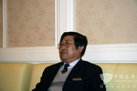沈陽(yáng)市天興客運(yùn)有限公司的王國(guó)志總經(jīng)理接受客車(chē)網(wǎng)采訪(fǎng)