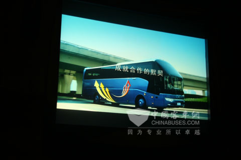 宇通客車“承載夢想，成就人生”廣告畫面