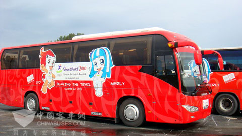 “零故障”服務青奧會 大金龍獅城展現(xiàn)“國車”風采