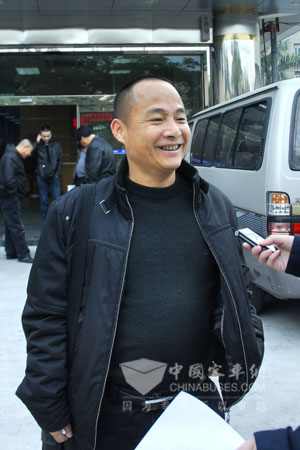 遂溪安達(dá)客運(yùn)車(chē)隊(duì)王廣如總經(jīng)理接受采訪