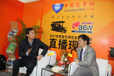 一汽客車副總經(jīng)理姜立堂做客客車網(wǎng)直播間