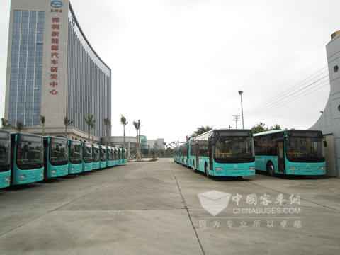 五洲龍混合動(dòng)力客車(chē)