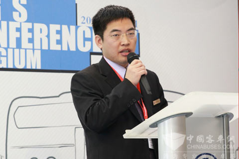 金龍集團(tuán)運(yùn)營總監(jiān)鄧鴻飛致辭