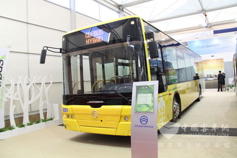 亮相比利時(shí)車展的金旅混合動(dòng)力城市客車XML6125