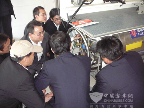 海格LNG客車應用培訓堅持理論與實踐相結合