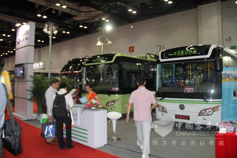 2012道路運輸展常隆客車展臺