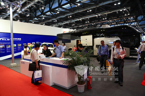 北京道路客車展金旅展臺