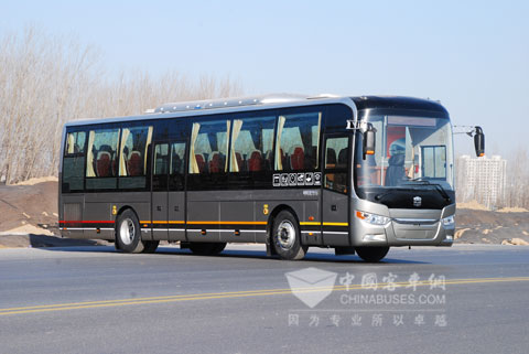 中通定制公交靚麗的外型