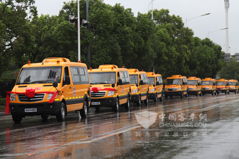 湖北俊杰校車公司