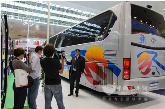 國際媒體詳細(xì)介紹大金龍C12