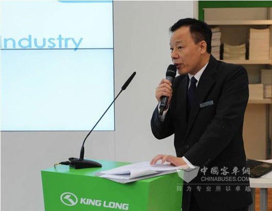 謝衛(wèi)國發(fā)表講話