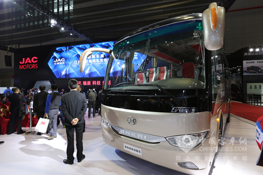 安凱A6純電動(dòng)車