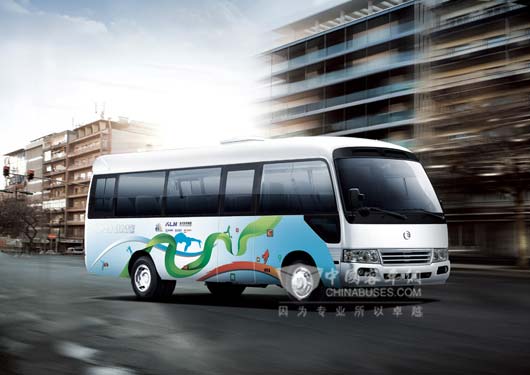 服務(wù)青運之金旅考斯特