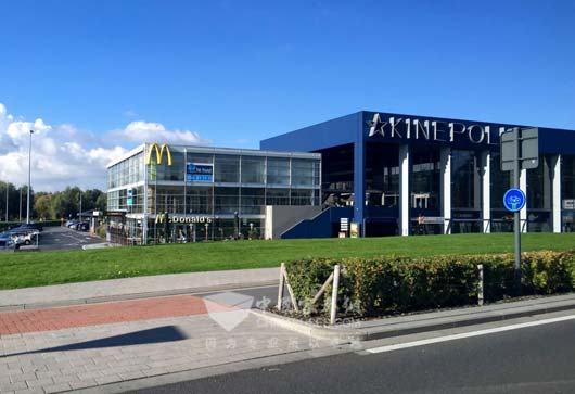 三輛展車抵達比利時KORTRIJK