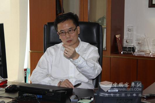 彭立新博士接受客車網(wǎng)的采訪