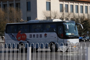 圖說兩會(huì)：安凱客車服務(wù)2011全國(guó)兩會(huì)