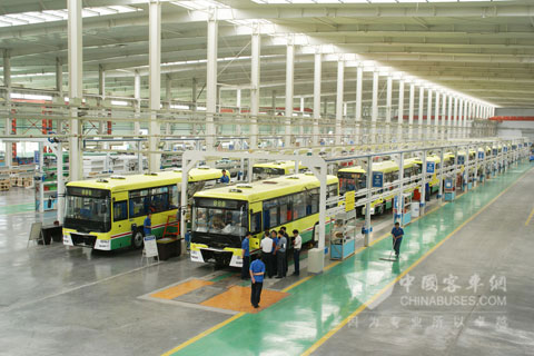 少林客車總裝車間