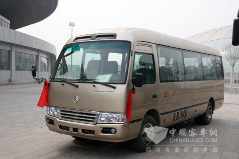 全新考斯特系列