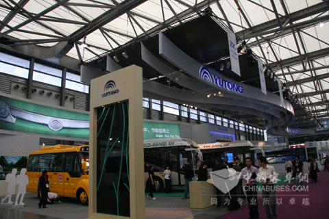 宇通客車展臺(tái)全貌3