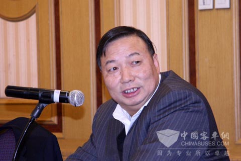 中國公路學(xué)會客車分會理事長鄒虎嘯