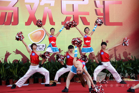 大金龍拉拉隊(duì)激情表演