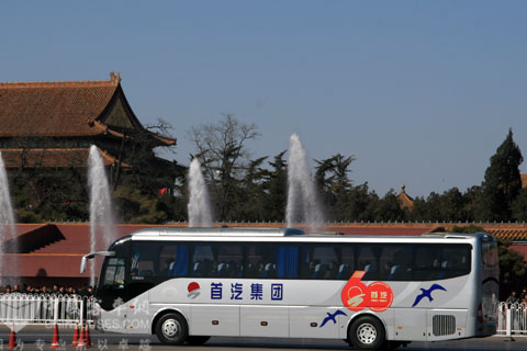 首汽集團(tuán)保障2011全國(guó)兩會(huì)